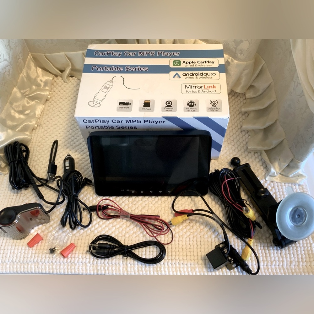 PORTABLE CARPLAY MP5 CAR PLAYER